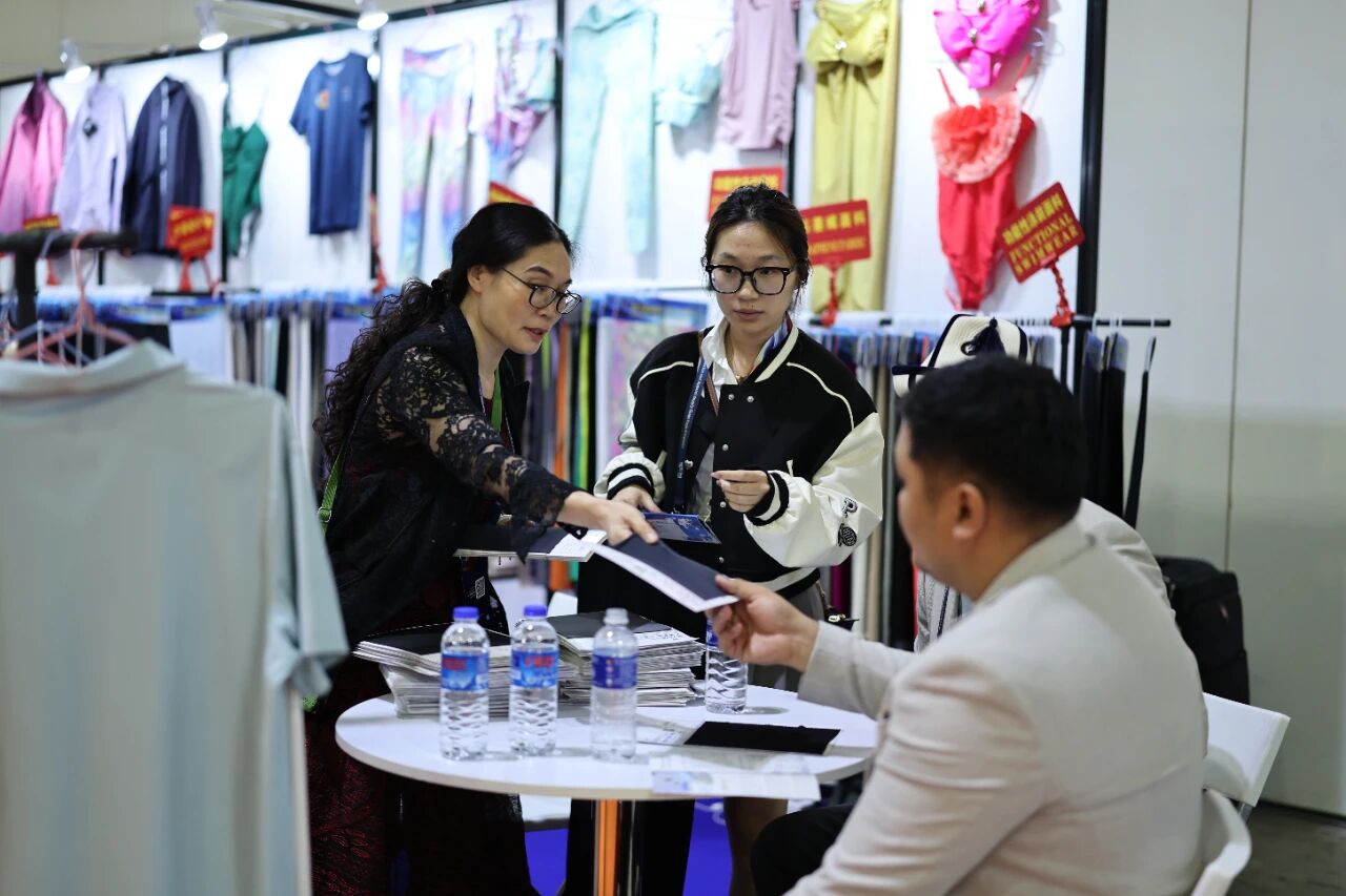 繪就產(chǎn)業(yè)發(fā)展新藍(lán)圖 邁向&ldquo;韌性協(xié)同&rdquo;新紀(jì)元 APTEXPO 2025新加坡啟幕！