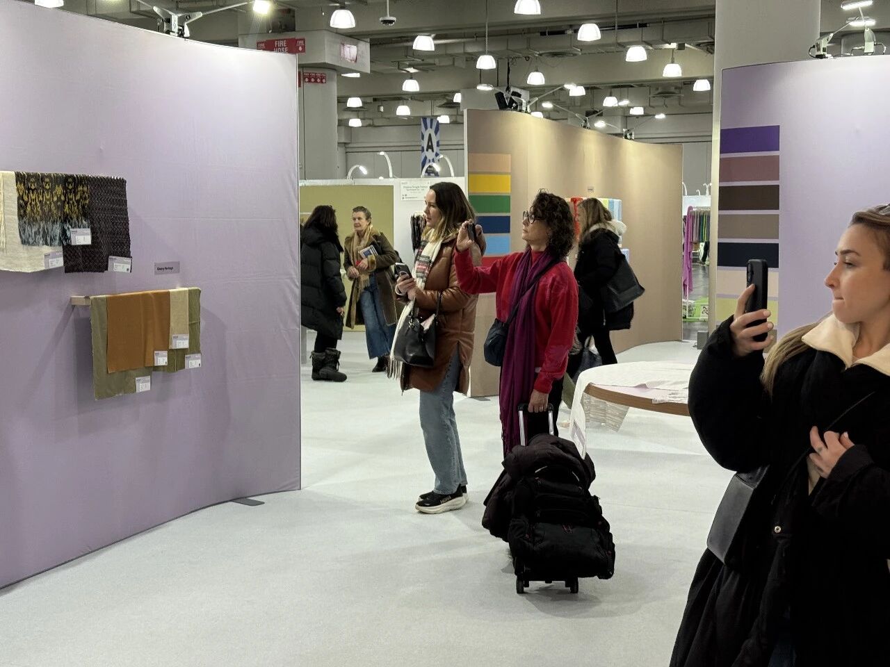 美國TEXWORLD服裝面料展紐約國際服裝采購展APP啟幕