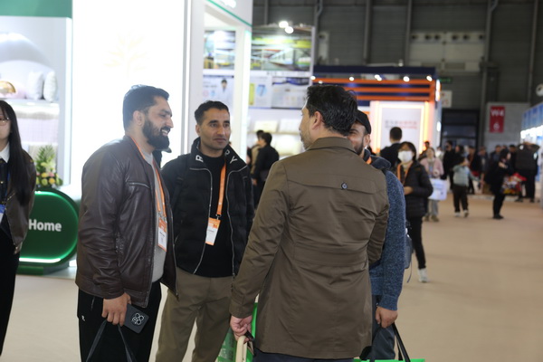 以變應(yīng)變 打開外貿(mào)新天地&mdash;&mdash;第34屆華東進(jìn)出口商品交易會盛大開幕